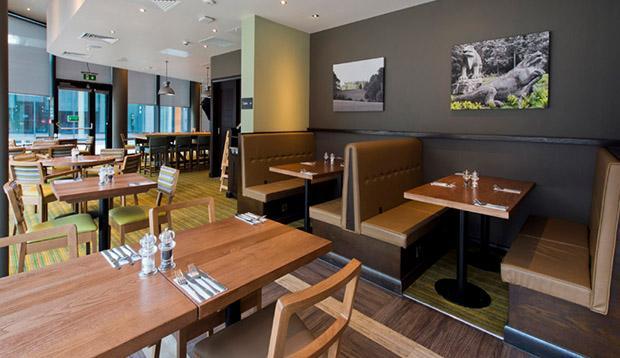 Premier Inn London Бромли Экстерьер фото